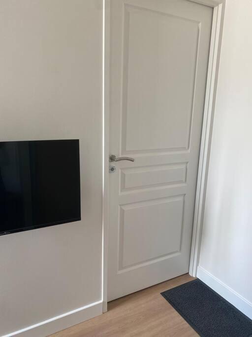 Superbe Studio Centre Ville * Clim * Wifi * Haut De Gamme * Angulema Exterior foto