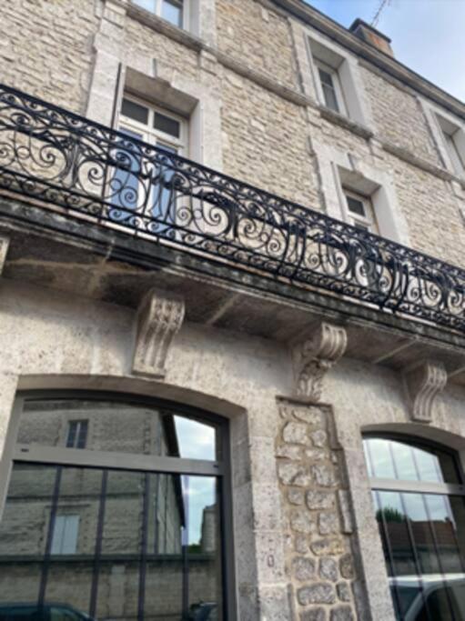 Superbe Studio Centre Ville * Clim * Wifi * Haut De Gamme * Angulema Exterior foto