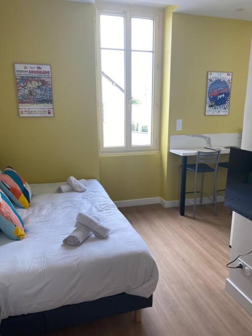 Superbe Studio Centre Ville * Clim * Wifi * Haut De Gamme * Angulema Exterior foto